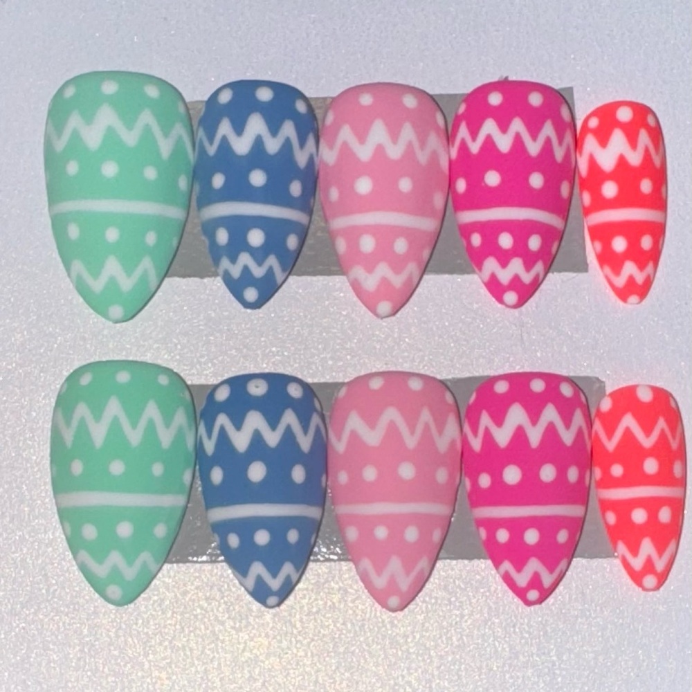 Adult size fingernails